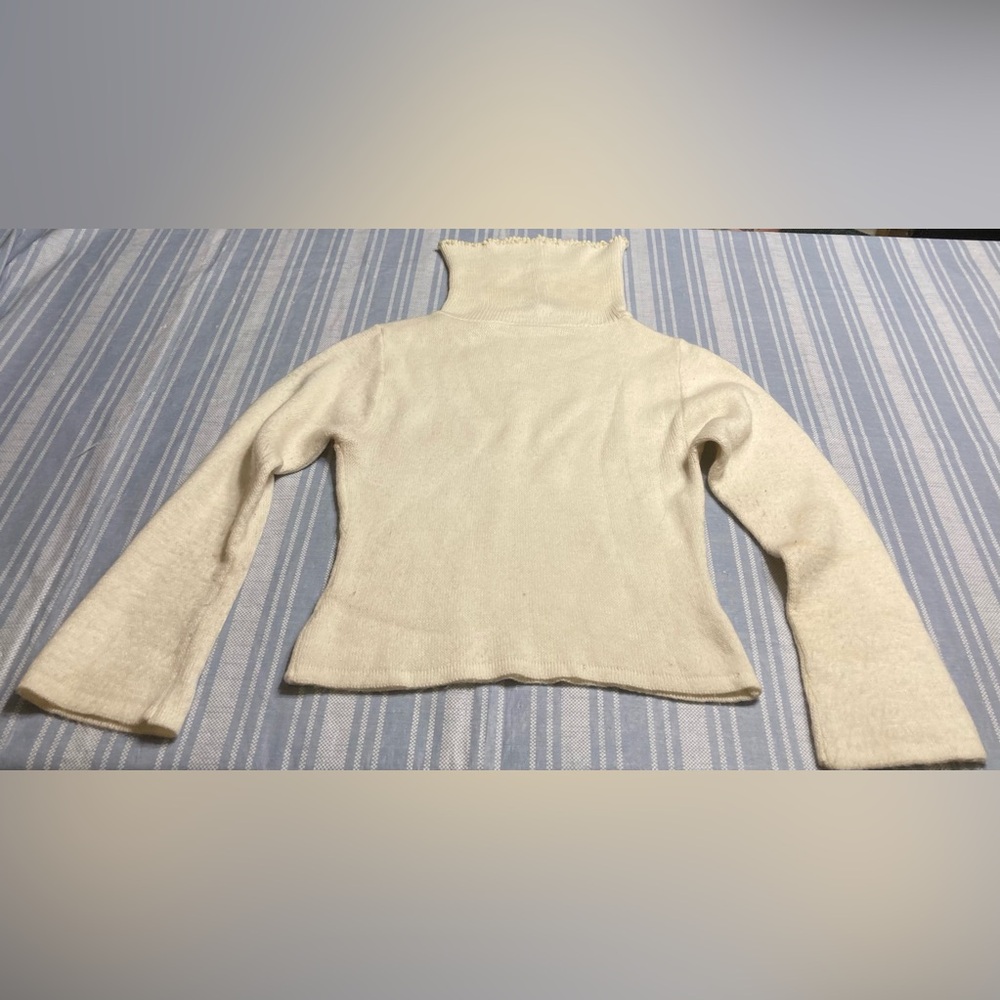 💛TODAY***$13***Fashion Bug cream colored cowl neck sweater.